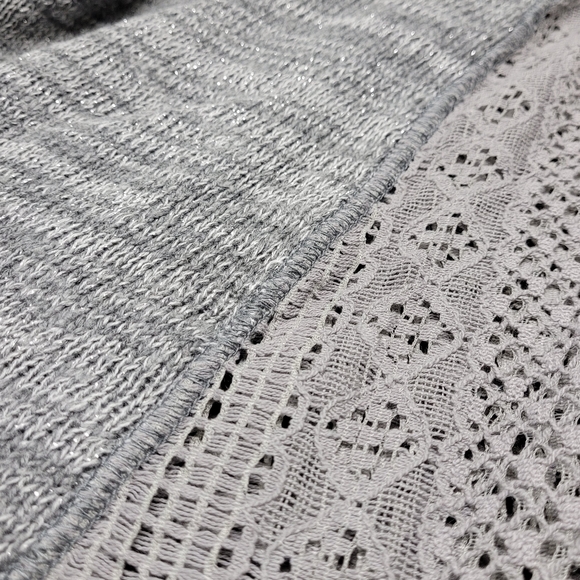 Hollister Lace Back sweater - Picture 7 of 12